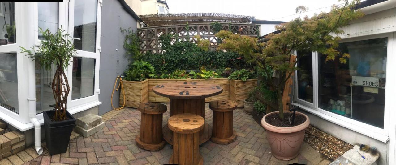 Wisteria House Homestay Plymouth